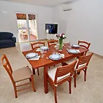 Apartment Lucija Vela Luka